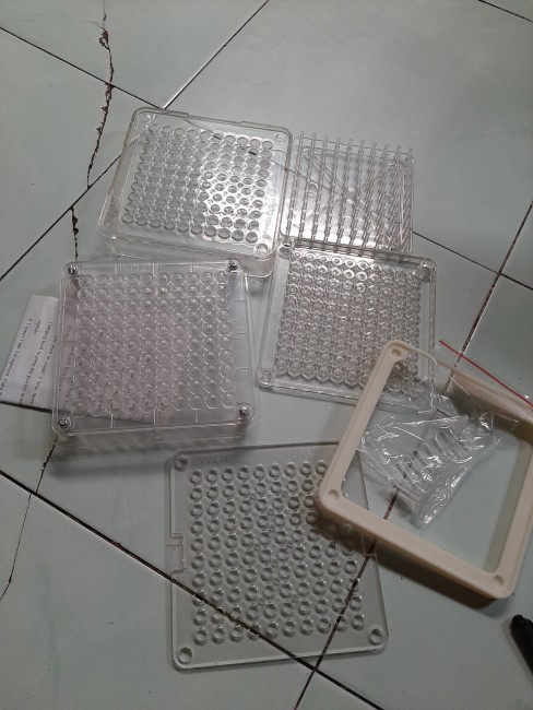 Khuôn đóng viên nang cứng 100v/ 200v bằng nhựa, khuôn đóng viên con nhộng cứng