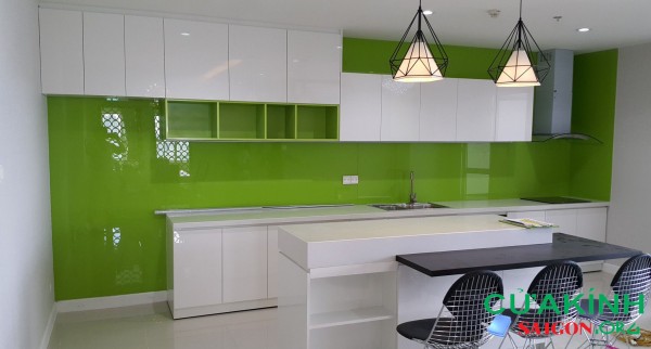 Kính màu ốp bếp nhà ở quận 8 | 0975.305.574