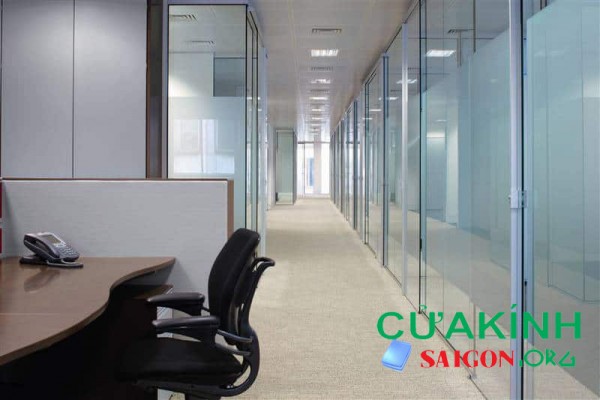 Lắp đặt vách ngăn kính tại quận 7 | 0975.305.574