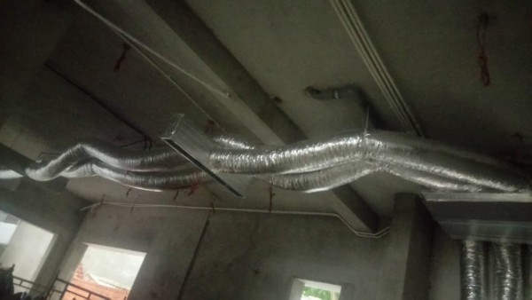 Lắp Máy lạnh giấu trần nối ống gió Daikin gía tốt cho mọi khách khi mua với số lượng 02 bộ