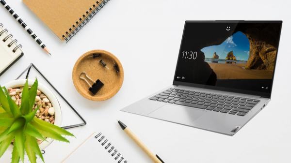 Laptop Yoga Slim 7I Pro: Mảnh mai mà mạnh mẽ