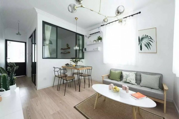 Lột xác căn hộ cũ với gam màu trắng- đen thanh lịch