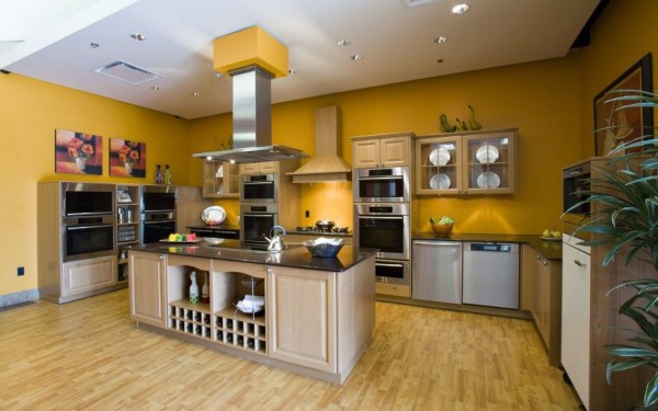 Lựa chọn màu sắc trọng tâm cho không gian bếp