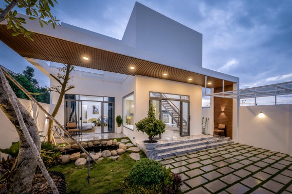 Mặt tiền ngôi nhà giúp thu trọn vẹn thiên nhiên trong tầm mắt