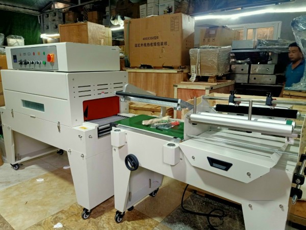 Máy cắt dán màng co POF bán tư động, máy rút màng co hộp, máy đóng gói màng co hộp bánh keo