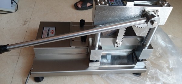 Máy chặt giò heo, máy chặt thịt thủ công, máy chặt móng heo, máy chặt xương giò