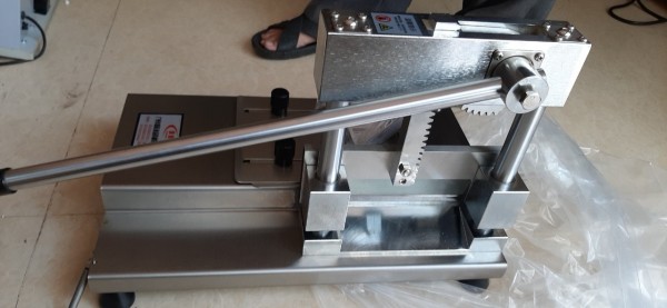 Máy chặt xương, máy chặt thịt thủ công, máy chặt móng heo ST700