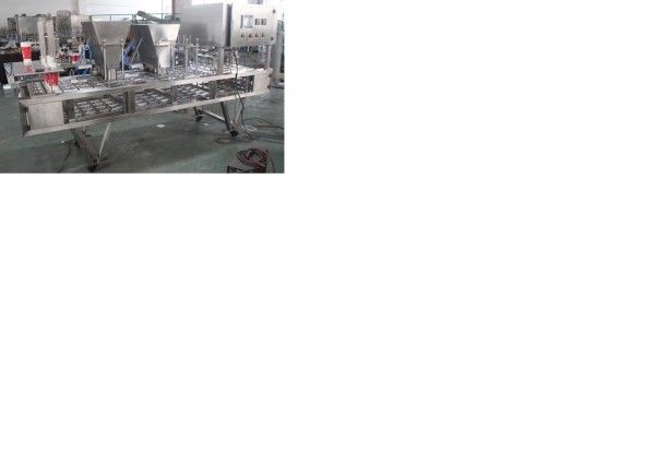 máy chiết rót dán màng ly cháo tự động 