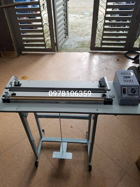 Máy hàn miệng túi dập chân Sf800, máy ép bao nilon, máy hàn túi nilon dập chân