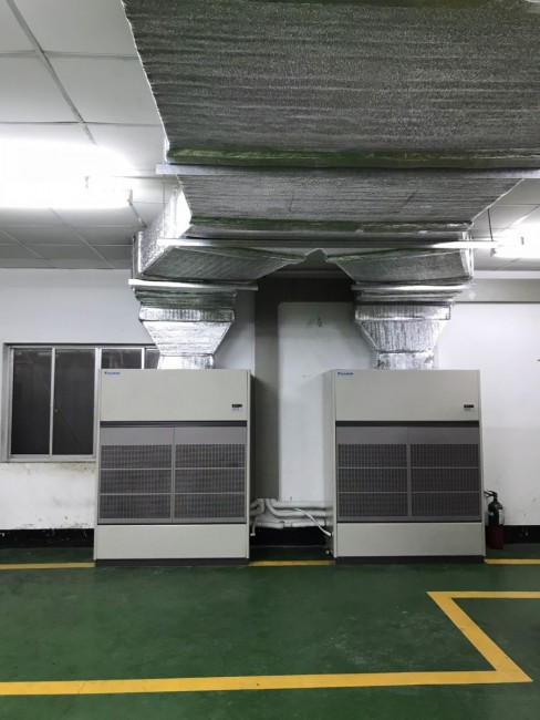 Máy lạnh tủ đứng 20hp lắp đặt cho rạp chiếu phim giá rẻ