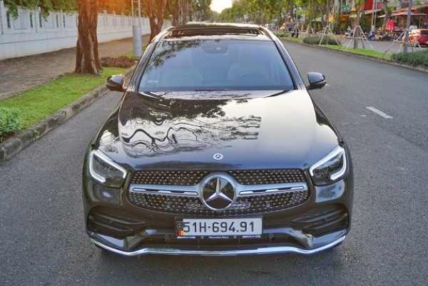 Mercedes GLC300 4Matic sx 2020 đklđ 12-2020 mới lăn bánh 1.300miles