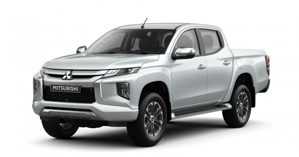 Mitsubishi - Toyota Yaris facelift 2018 cập bến Philippines 