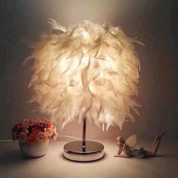 Ngôi nhà thực sự ấn tượng với những mẫu đèn độc lạ