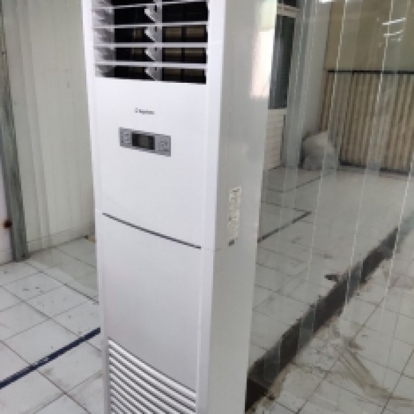 Nhà phân phối máy lạnh tủ đứng Nagakawa - 0902.809.949