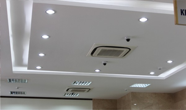 Nhà thầu mang lại sự chuyên nghiệp - uy tín khi lắp đặt Máy lạnh âm trần Daikin