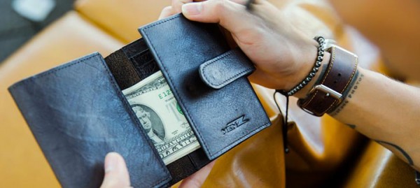 Những lời khuyên chọn ngày mua ví tiền sao cho phù hợp