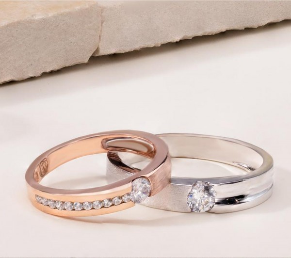 Những mẫu nhẫn kim cương đôi cho các cặp vợ chồng