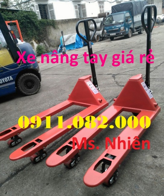 Nơi bán xe nâng tay thấp 3 tấn giá rẻ tại vĩnh long- xe nâng tay càng rộng- lh 0911.082.000