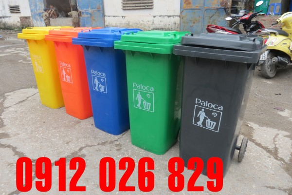 Phát hiện tổng kho thùng rác nhựa cực lớn, giá siêu rẻ tại Hà Nội và TPHCM