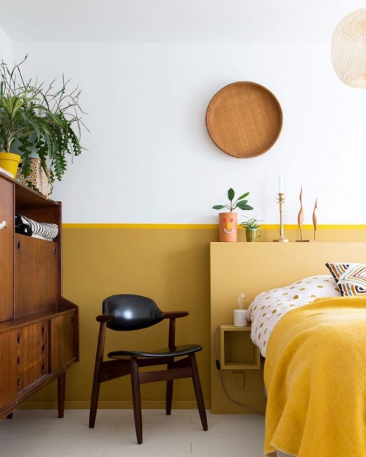 Phòng ngủ ấm áp với sắc vàng tươi tắn
