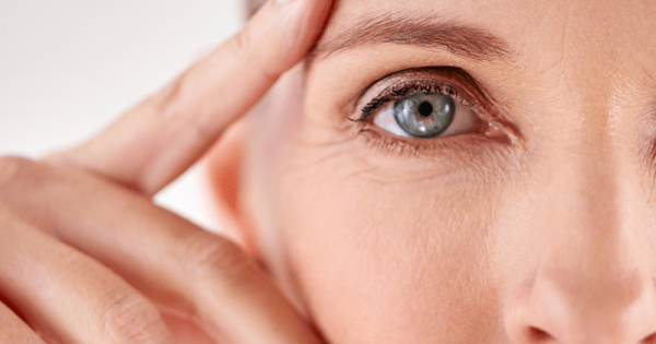 Phương pháp giảm sưng hiệu quả sau khi cắt mí mắt xong