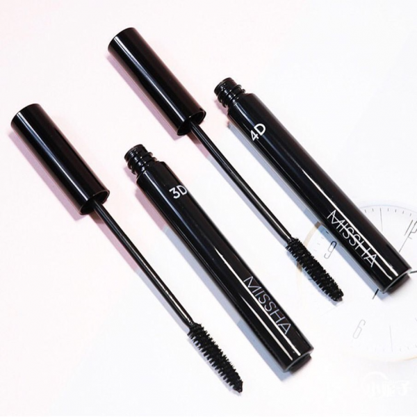 Review Mascara cong và dài mi MISSHA 4D