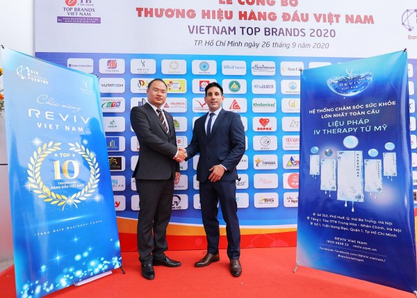 Reviv Vietnam được vinh danh top thương hiệu hàng đầu Việt Nam 2020