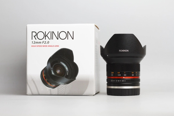 Rokinon/Samyang 12mm F2 NCS M (12 2.0) Fullbox 19411