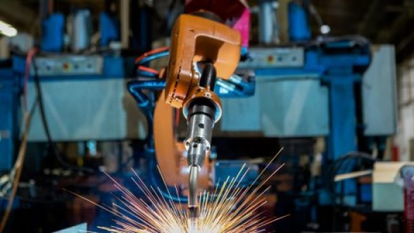 Sản xuất Robot công nghiệp 6 bậc chủ quyền và ứng dụng sản phẩm vào dây chuyền công nghiệp