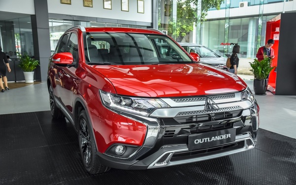 So sánh Outlander và Pajero Sport - 02 mẫu xe hot của Mitsubishi