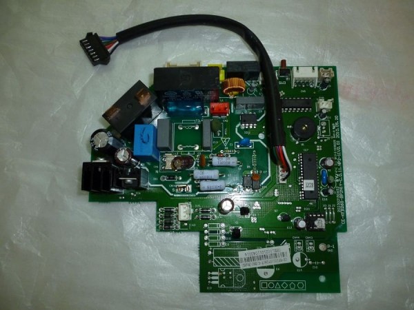 Sửa board máy lạnh reetech