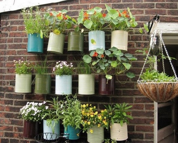 Tái chế hộp thiếc cũ trang trí nhà cực chất