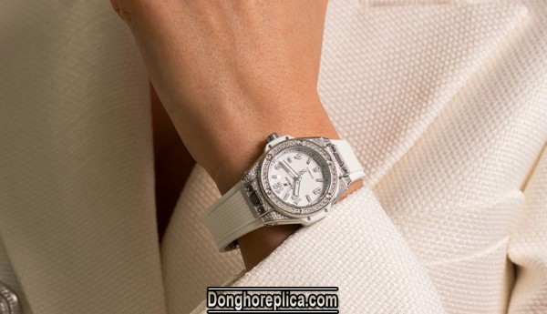 Tại sao phái đẹp lại thích đeo đồng hồ Hublot nữ màu trắng