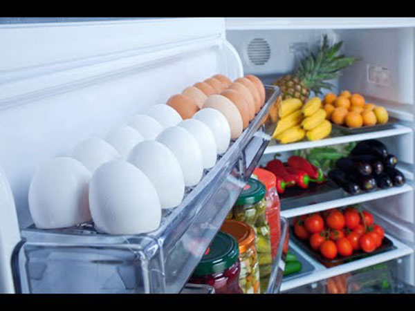 Thắc mắc về việc để trứng vào tủ lạnh