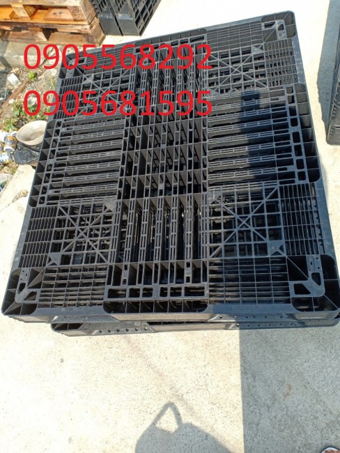 Thanh lý pallet nhựa đen mới sản xuất giá cực rẻ chỉ 2XXX 0905681595