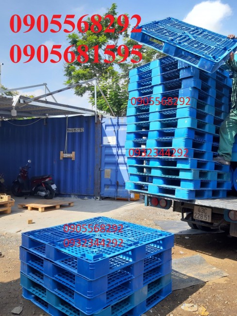 Thanh lý pallet nhựa xanh giao tận nơi Quảng Ngãi Bình Định Quy Nhơn Phù Cát 0905681595 