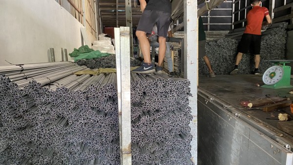 Thanh nẹp nhà kính giá tốt, thanh nẹp zigzac