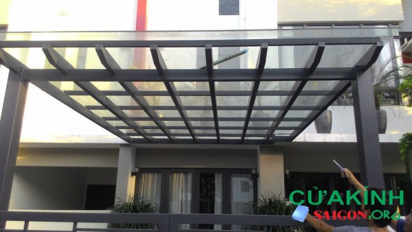 Thi công mái kính cường lực tại hcm | 0975.305.574