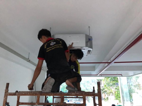 Thi công máy lạnh tp.hcm - Máy lạnh Cao Vĩ
