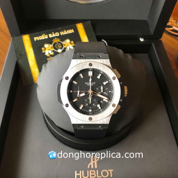 Thiết kế và chất liệu đồng hồ Hublot 582666 Big Bang 301.SX.1170.RX Chronograph 44mm