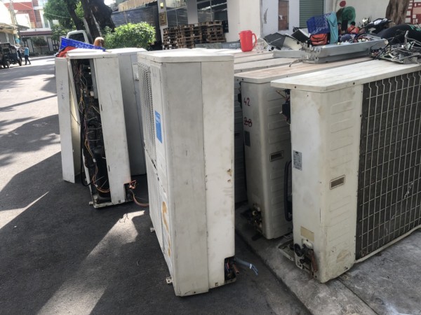 Thu máy lạnh cũ nhà hàng Củ Chi - Cao Vĩ