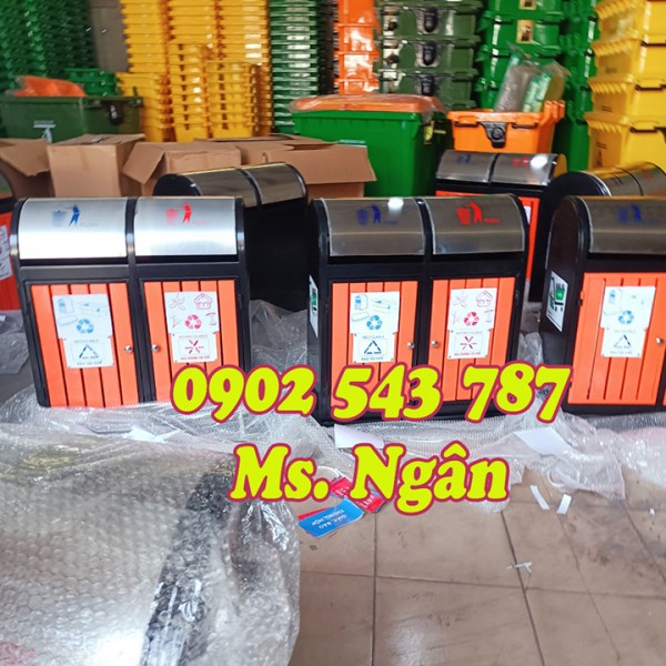 THÙNG RÁC 2 NGĂN GIẢ GỖ NGOÀI TRỜI