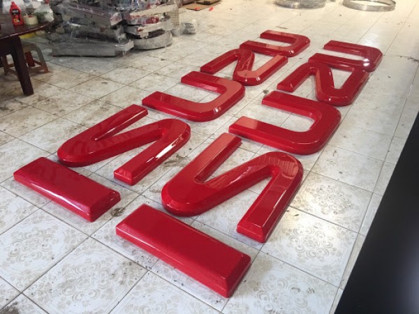 Tìm hiểu chi tiết về biển quảng cáo ngoài trời khi làm