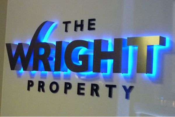 Tìm hiểu qua mẫu biển quảng cáo hộp đèn