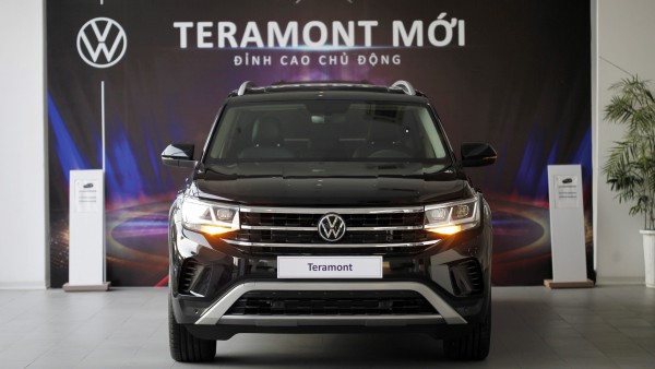 Toyota Land Cruiser Prado và Volkswagen Teramont: Cuộc đối đầu ở phân khúc SUV hạng trung cao cấp