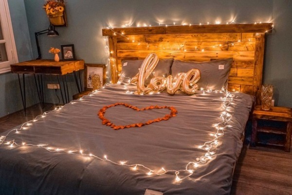 Trang trí phòng ngủ phù hợp với không khí Valentine