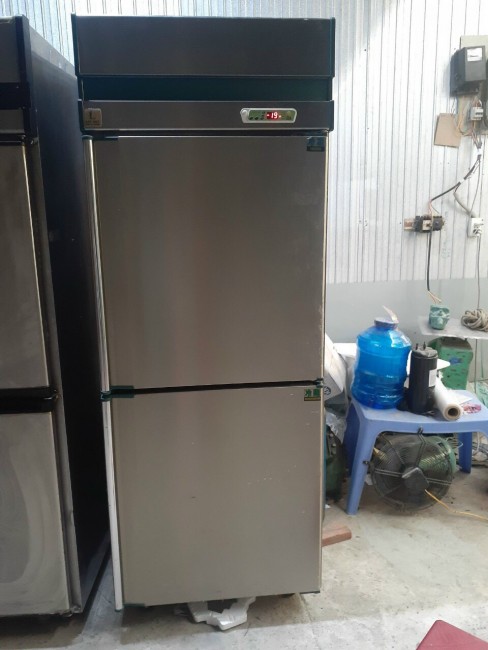 tủ đông inox 2 cánh bảo quản thực phẩm giá tốt