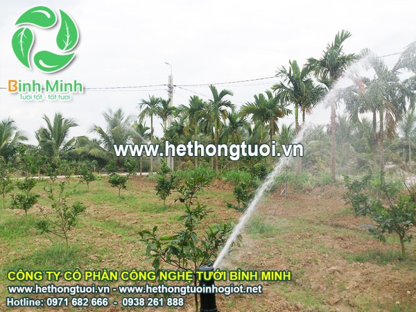Tưới cảnh quan,hệ thống tưới cảnh quan, hệ thống tưới cây,vòi tưới cây,hệ thống tuới cây tự động