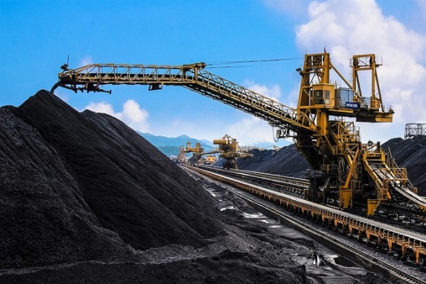 Ứng dụng công nghệ vào việc khai thác than, bảo vệ môi trường