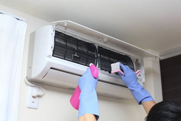 Vệ sinh máy lạnh Electrolux